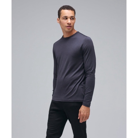 Unbound Merino Wool Men's Long Sleeve Merino Crew Top Charcoal Gray Size XL - Picture 1 of 7